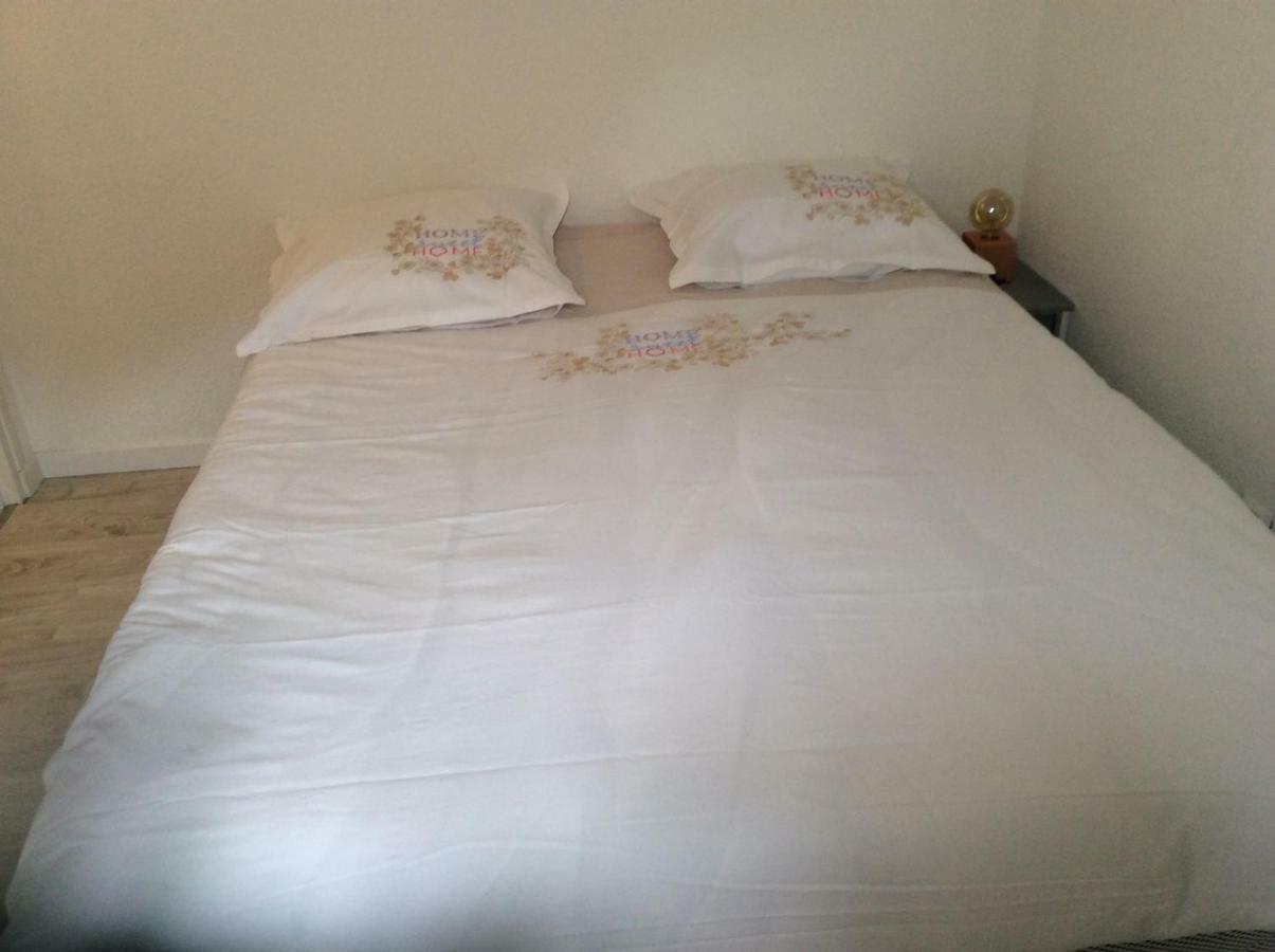 Gites Et Chambres D'Hotes Les Roses The Hauterives Bagian luar foto