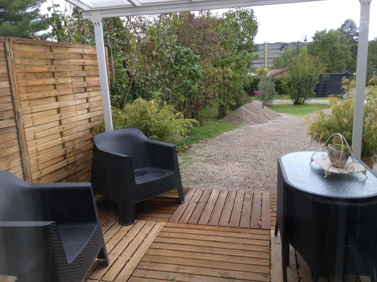 Gites Et Chambres D'Hotes Les Roses The Hauterives Bagian luar foto